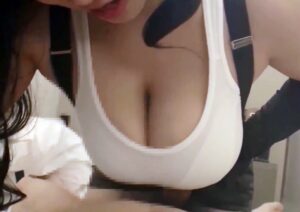 【動画】爆乳まんさん、ティファのあのパイズリを完璧に再現してしまうｗｗｗｗｗ