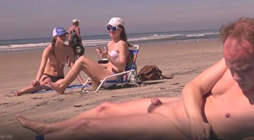 【動画】ヌーディストビーチに行った短小男性、ギャル2人から屈辱を受けるｗｗｗｗｗｗ