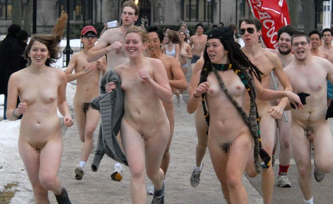 ヌード　マラソン 画像】大学で行われた「全裸マラソン」、おっぱいとマ○コ見放題 ...