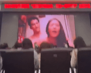 【動画あり】中国の大学、講義中に巨大スクリーンでハメ撮りを流してしまうｗｗｗ