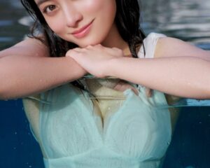 【ガチ】橋本環奈がおっぱいを押し付けてくる画像、エロすぎると話題にｗｗｗ