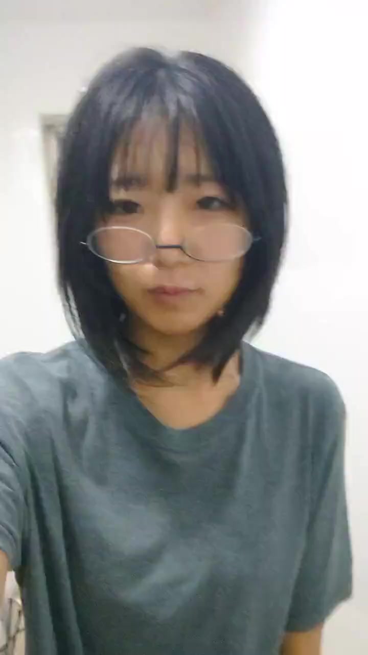 動画あり】陰キャJKさん、勘違いしてあたシコ自撮りを公開してしまう・・・ – オカズランド