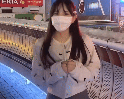 【衝撃】有名店で無断おっぱい露出行為をしていた女子大生(18) ⇒ 大炎上の末に乳首公開!